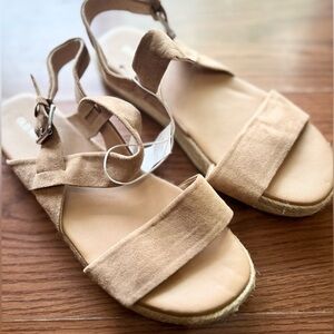 Brand new Old Navy tan espadrilles. Women’s size 6.